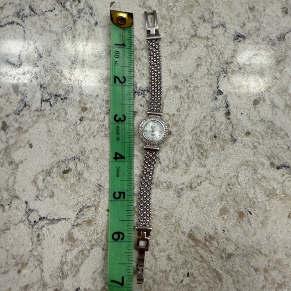 Pre- Owned women's Vintage Anne Klein Crystal face stainess steel wristwatch - Picture 8 of 8